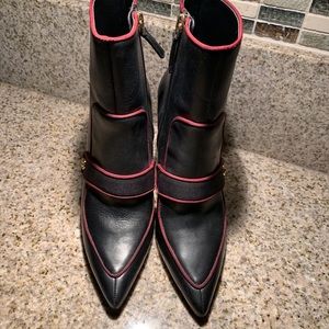 NEW “NINE WEST LEATHER BOOTS” Sz 8